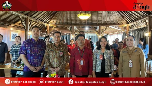Kepala Dinas Penanaman Modal dan PTSP Kabupaten Bangli menjadi Narasumber Bimtek Perijinan dan Pengelolaan Obat di Apotek dan Toko Obat